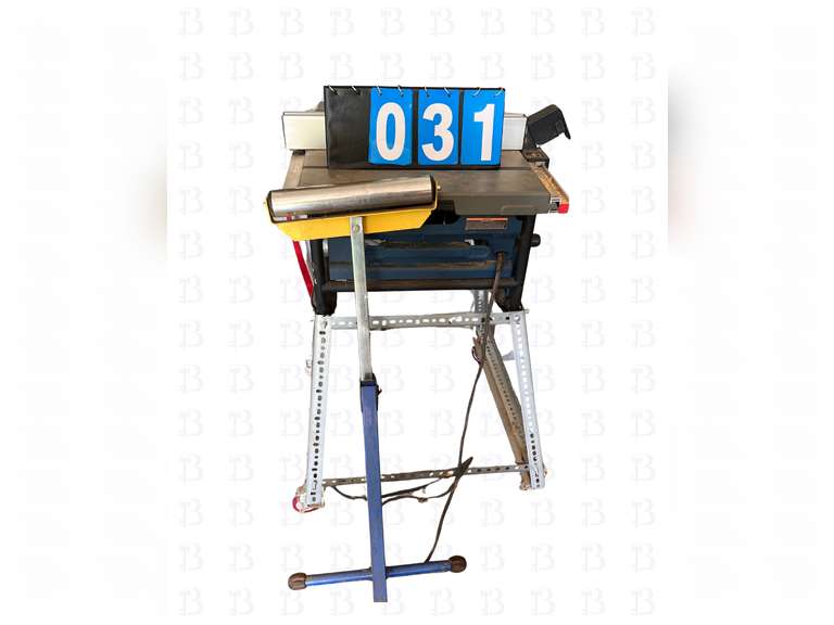Hercules 10 inch compact, tablesaw with stand and wheels. Comes with Cummins roller stand.