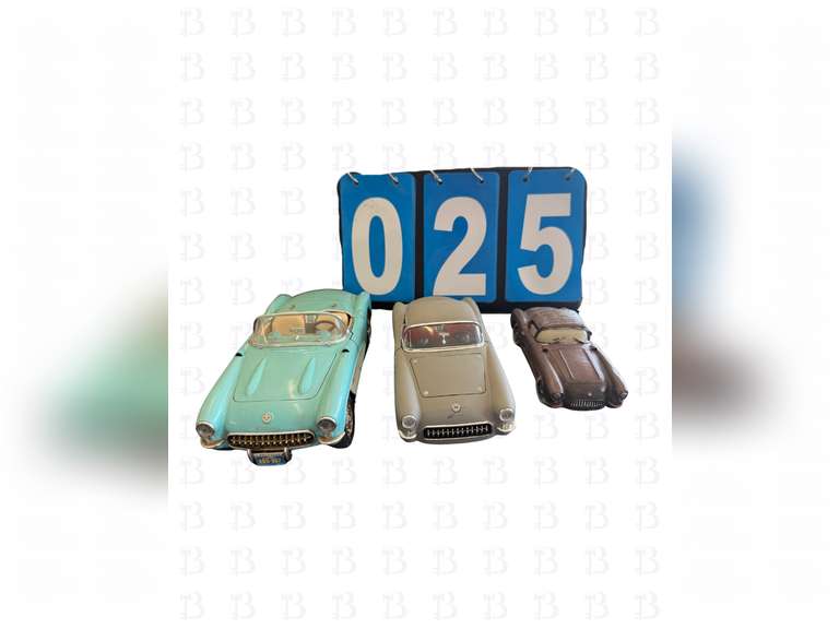 1:18 Baby Blue Burago 1957 Chevrolet Corvette, 1:24 Jada Toys Big Time Muscle 1957 Chevrolet Corvett