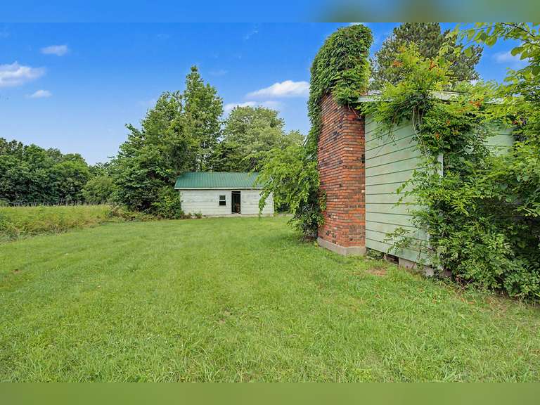 Home & 2.5 Acres