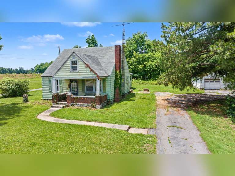 Home & 2.5 Acres