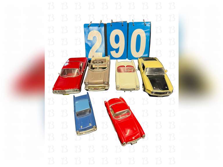 1:34 1957 Chevrolet Corvette, 1:43 1957 Chevrolet Hard Top, 1:24 Diecast 1961 Chevrolet Impala, Hall
