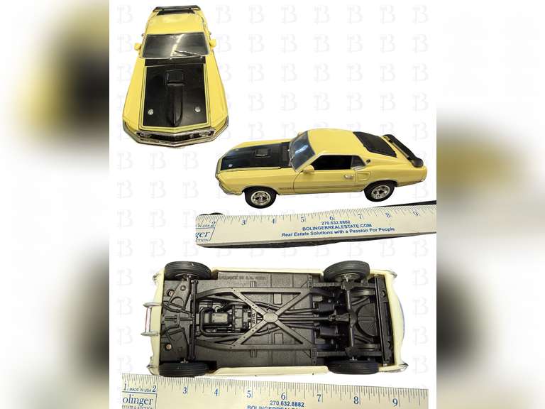 1:34 1957 Chevrolet Corvette, 1:43 1957 Chevrolet Hard Top, 1:24 Diecast 1961 Chevrolet Impala, Hall
