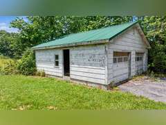 Home & 2.5 Acres
