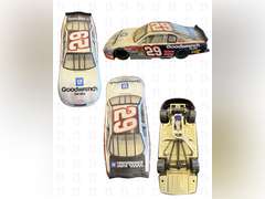 1:24 Action 2002 Monte Carlo #29 Goodwrench, 1:18 ERTL 1957 Chevrolet Fireball Roberts #22, #3 Goodw