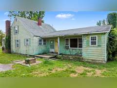 Home & 2.5 Acres