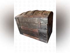 Vintage chest