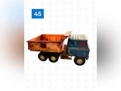 Vintage 1970s ERTL Hydraulic Dump Truck