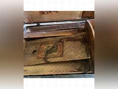 Vintage chest