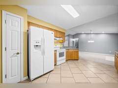 Lot 1: 1 Ac with house