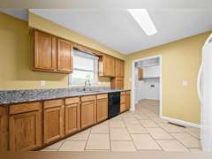 Lot 1: 1 Ac with house