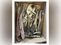 Pliers