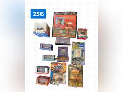 1:64 Scale Nascar Packaged Cars, Ornament, Notepads
