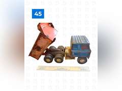 Vintage 1970s ERTL Hydraulic Dump Truck
