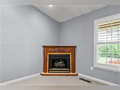 Lot 1: 1 Ac with house
