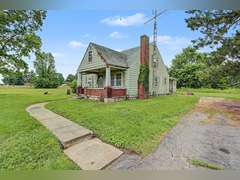Home & 2.5 Acres