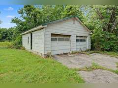 Home & 2.5 Acres