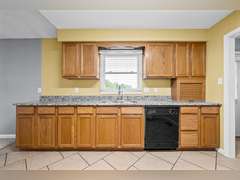 Lot 1: 1 Ac with house