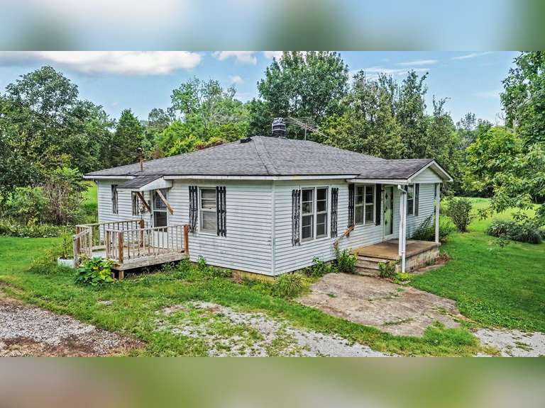 Tract 1: Home on 1.17+/- Ac