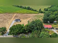 Tract 9: 1.839+/- Ac