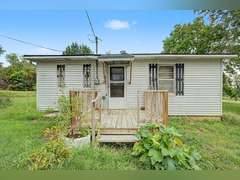 Tract 1: Home on 1.17+/- Ac
