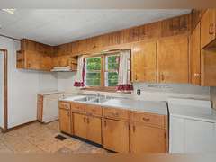 Tract 1: Home on 1.17+/- Ac