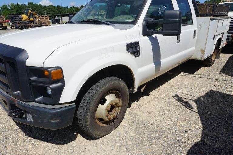 2009 Ford F350 Utility Bed Needs Engine