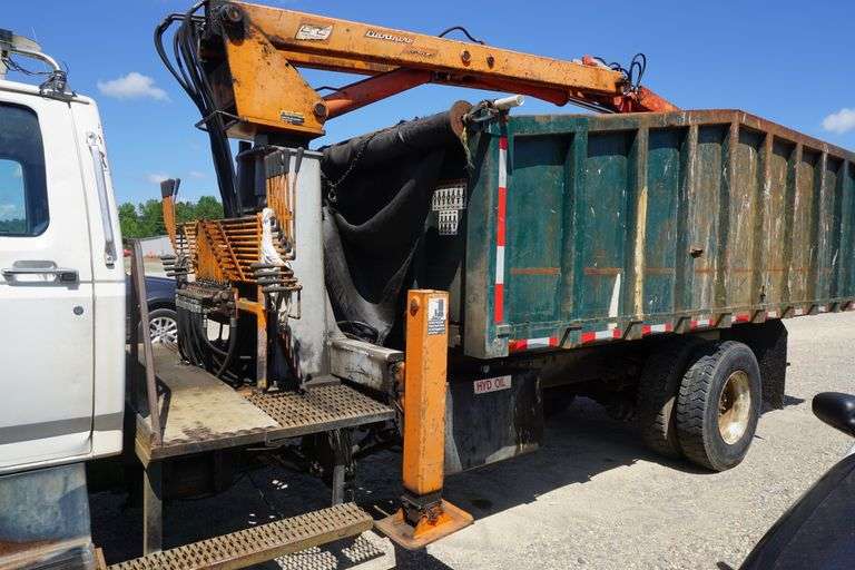 1997 Ford F700 Trash Loader
