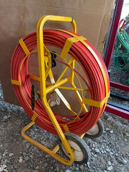 BuddyII Fiberglass Conduit Rodder - Bonnette Auctions