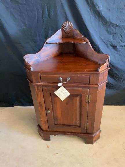 Lexington Corner Cabinet