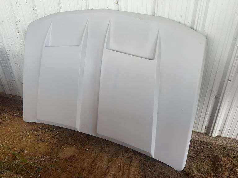 Cal Induction Hood 03-07 Cat Eye Chevrolet Fiberglass