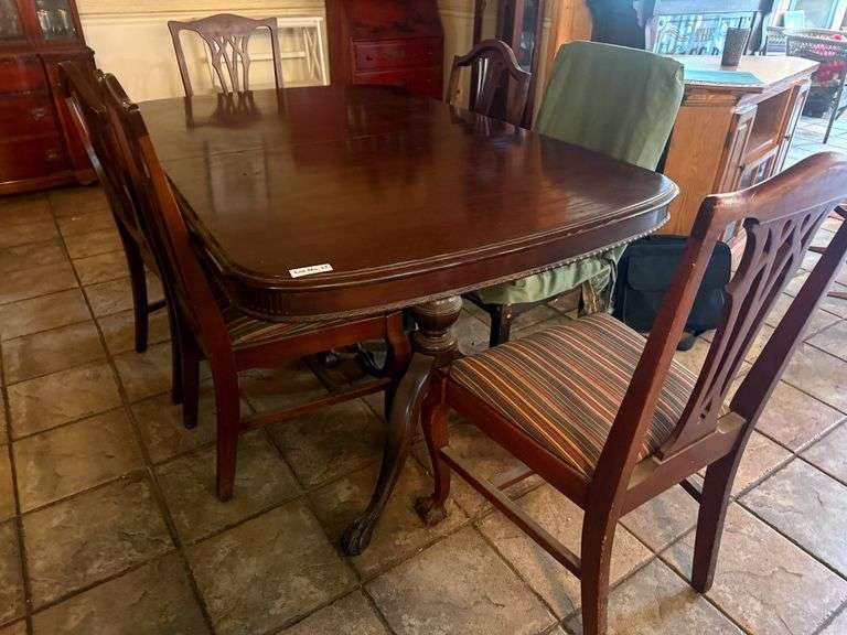 Dining Table with 6 Chairs