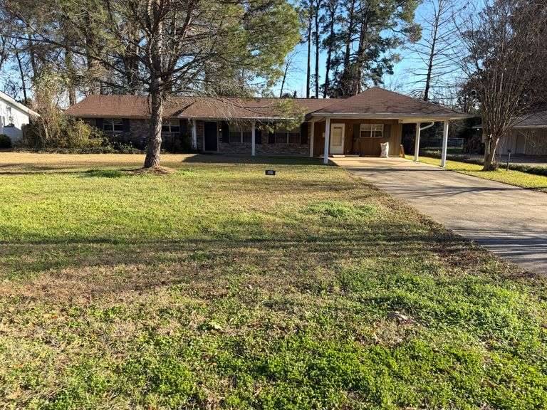 Online Real Estate Auction | 3BR Brick Home | Monroe, LA