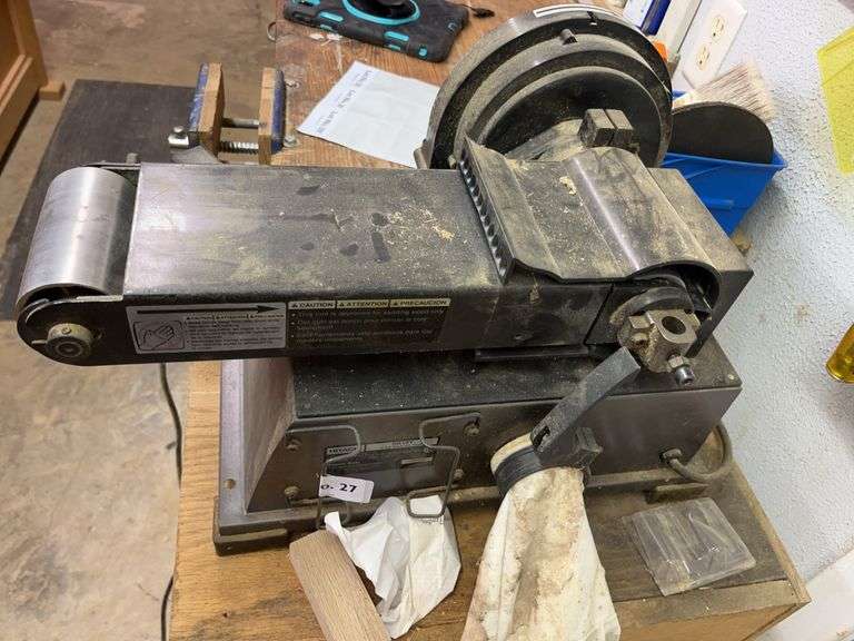 Hitachi Belt and Disc Sander with dust collection