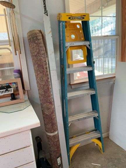 Rug, ladder, straight edge, 2 jack stands
