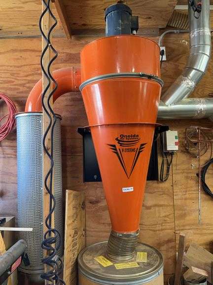 Oneida Air System, dust collection, includes all pipe/hoses