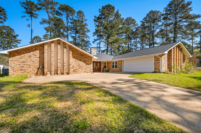 Online Real Estate Auction in Pineville, LA - 115 Agnes Lane, Pineville, LA