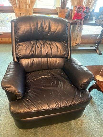 Pair of Leather Recliners