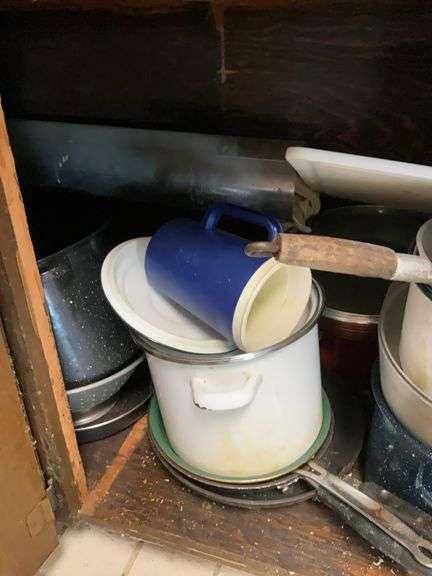 Contents of cabinet and drawer below range