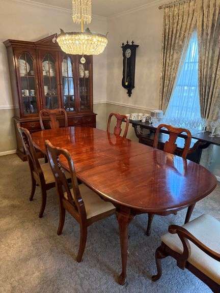 American Drew Queen Anne Dining Table, 6 Chairs, & China Cabinet (Contents Not Included)