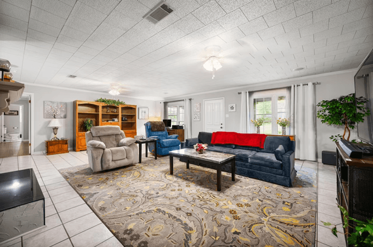 43 Vit Rd, Pineville Online Estate Auction