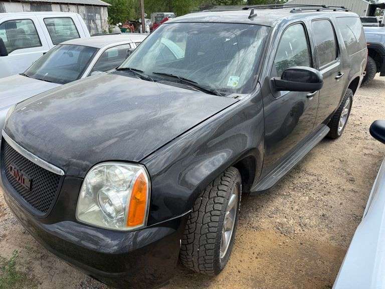 2009  GMC  Yukon XL - REBUILT SALVAGE TITLE