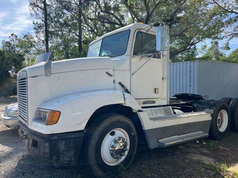 1995 Freightliner TT