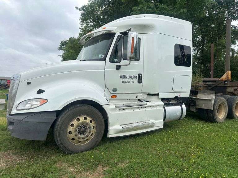 2016 International LF687