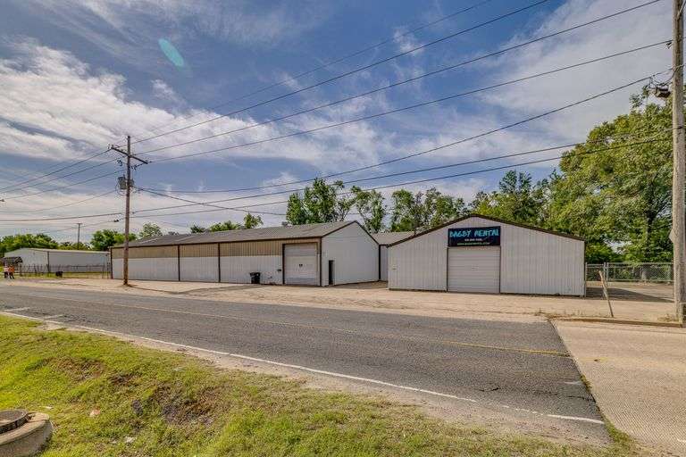 1829 & 1831 Old Natchitoches Rd, West Monroe, LA