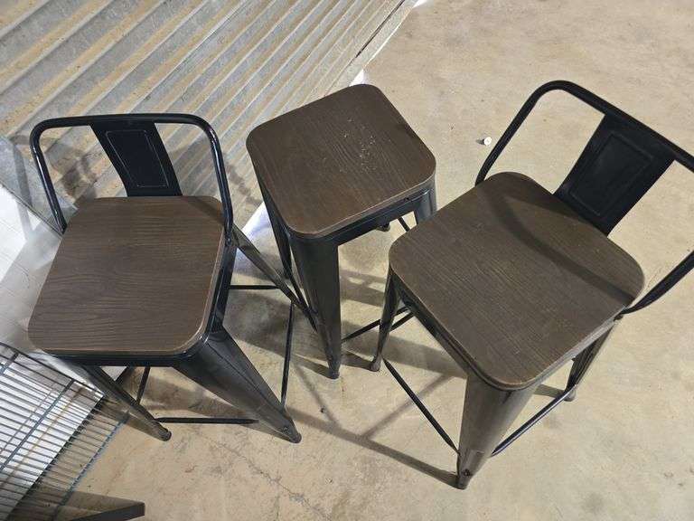 BAR STOOLS