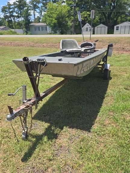 1974 14' ALUMINUM BOAT WITH 9.8HP EVINRUDE