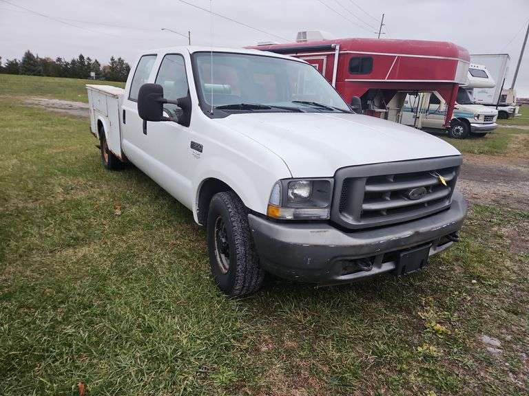 717 - 2004 F350 157,328 MILES