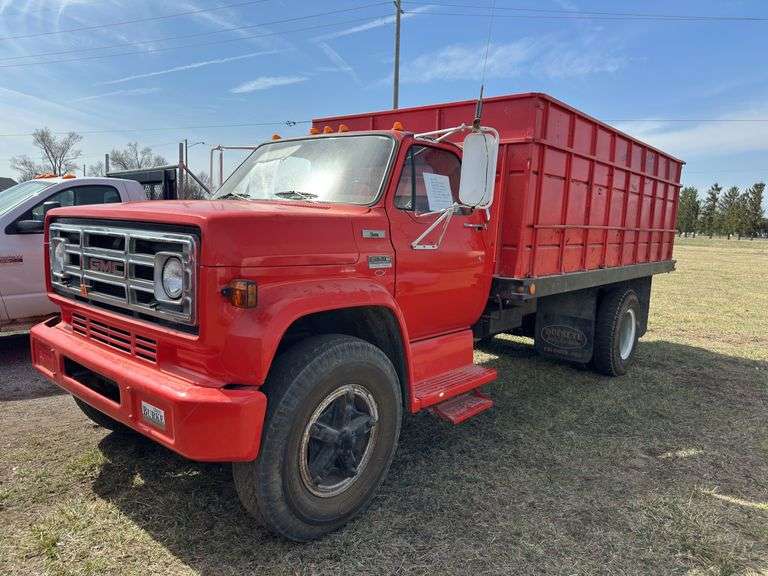 5765 - 1976 GMC SERRIA 6500