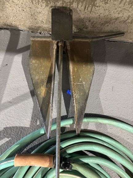 Anchor and hose