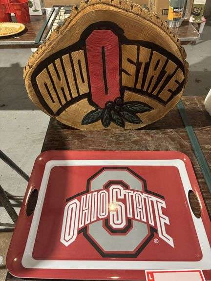 Ohio State sign and platter